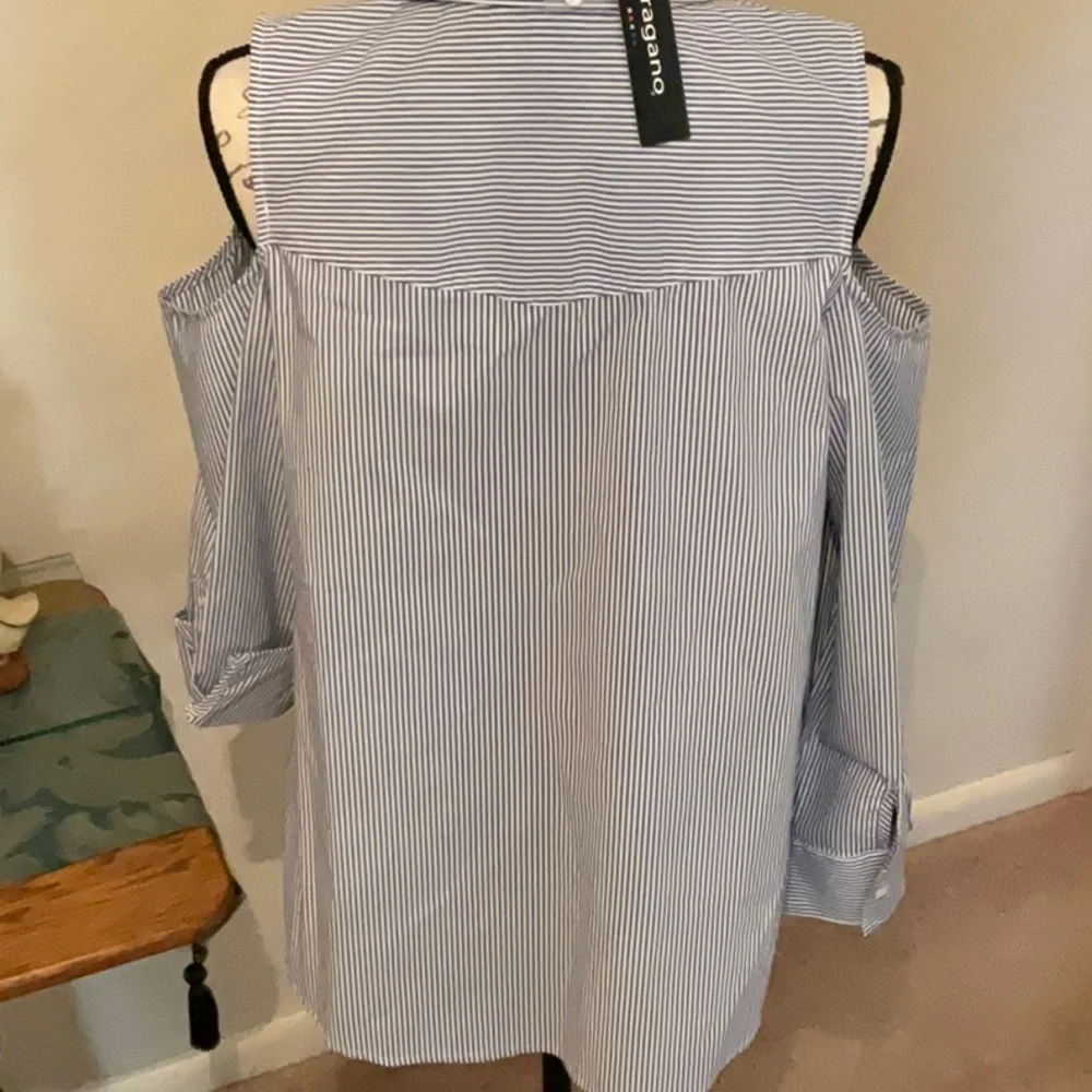 COPY - Sharagano blouse sz L NWT. Never worn. Navy /w pin stripe. - Picture 3 of 4